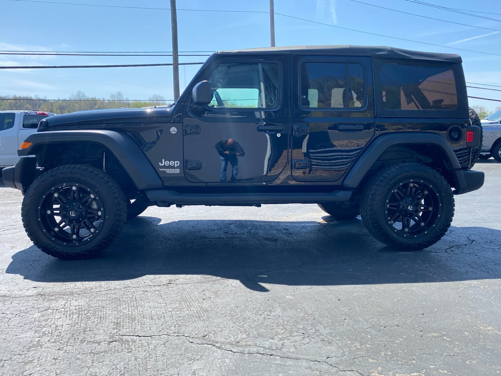 Photo 4 of this JEEP WRANGLER UNLIMI