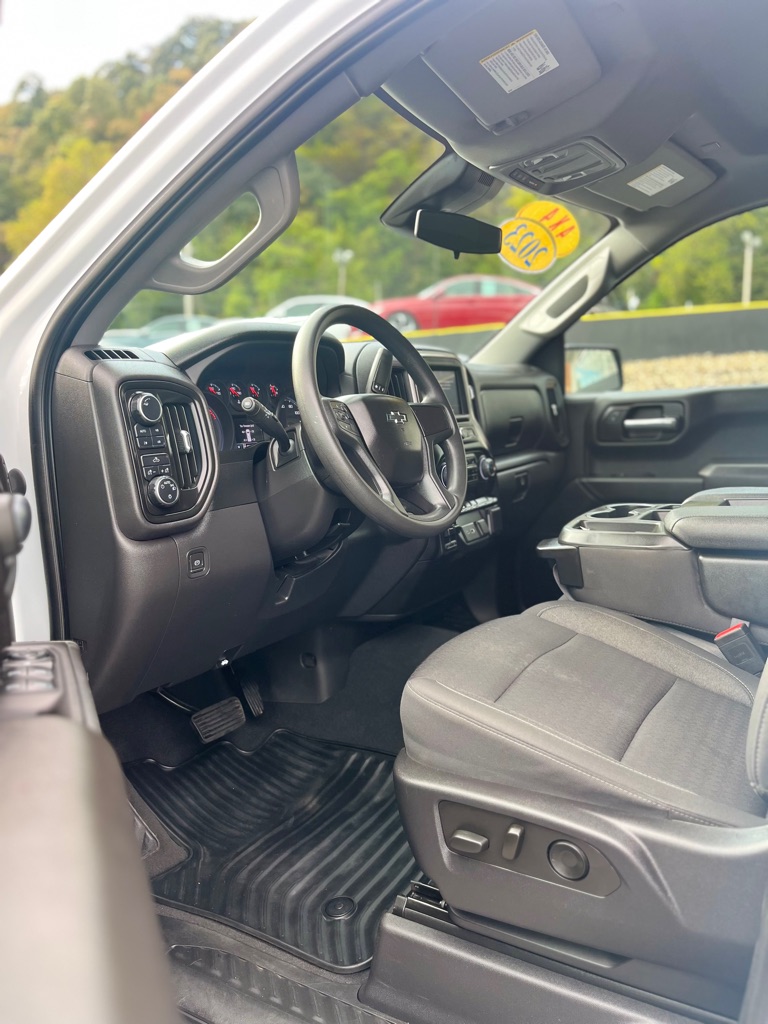 Photo 10 of this CHEVROLET SILVERADO 1500
