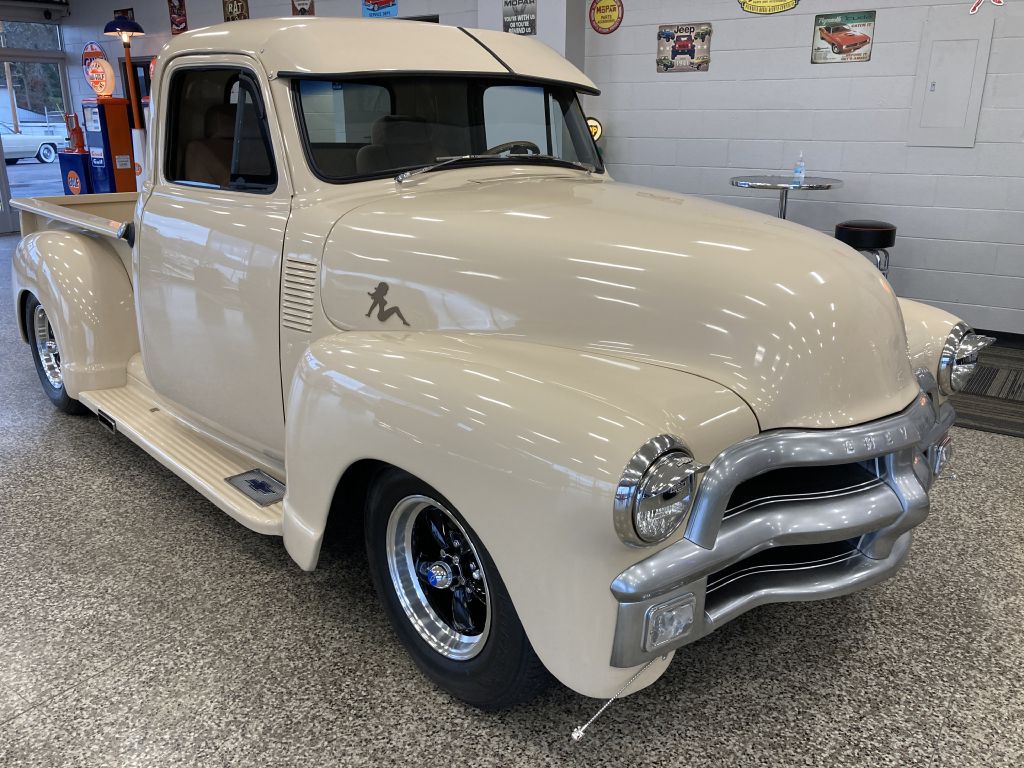 Photo 3 of this CHEVROLET TRUCK