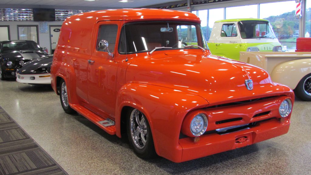 Photo 3 of this FORD PANEL VAN