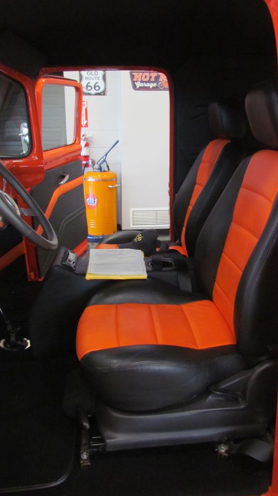 Photo 14 of this FORD PANEL VAN