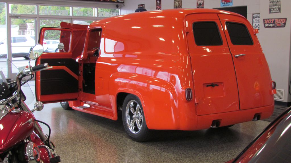 Photo 24 of this FORD PANEL VAN