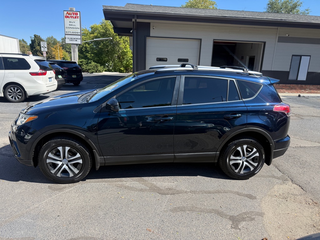 2017 Toyota RAV4 LE AWD