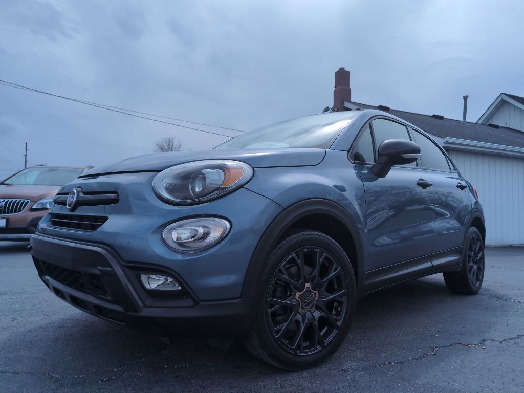 FIAT 500X 2017 FIAT 500X ZFBCFXCB3HP620316