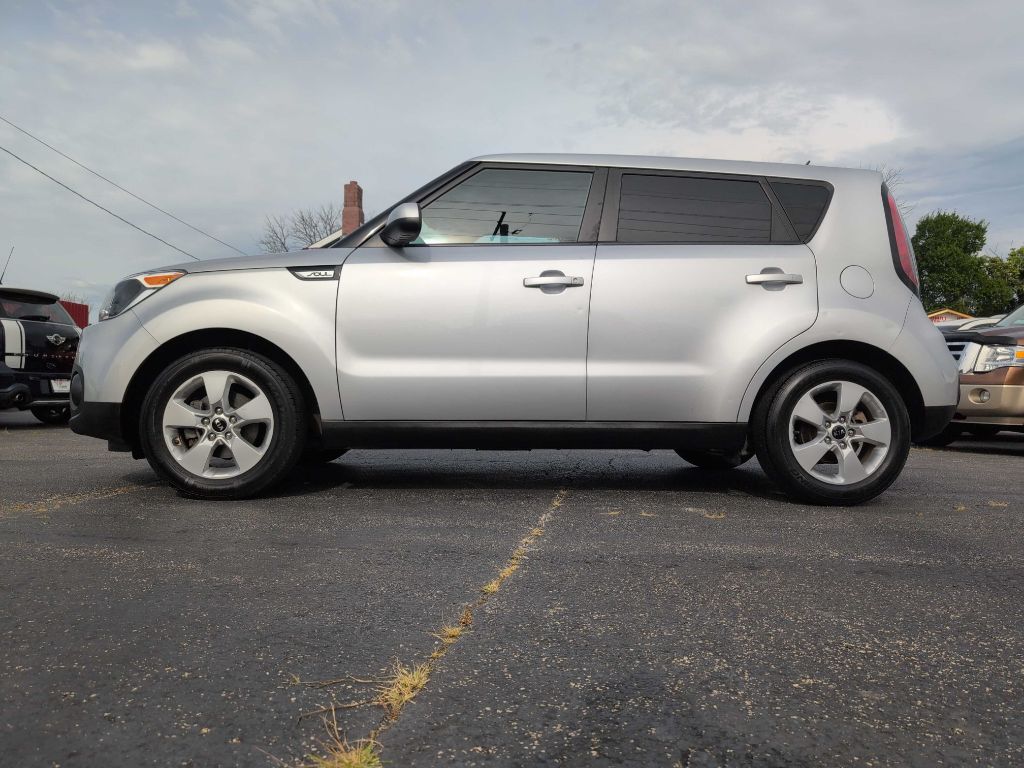 Photo 18 of this KIA SOUL