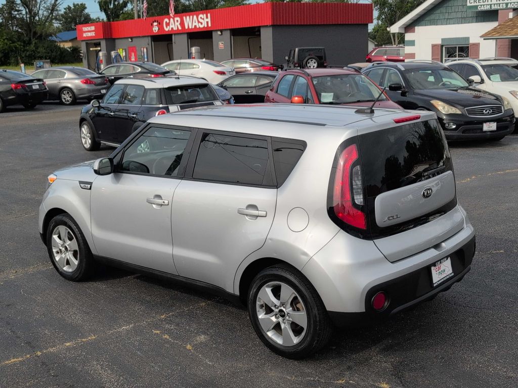 Photo 13 of this KIA SOUL