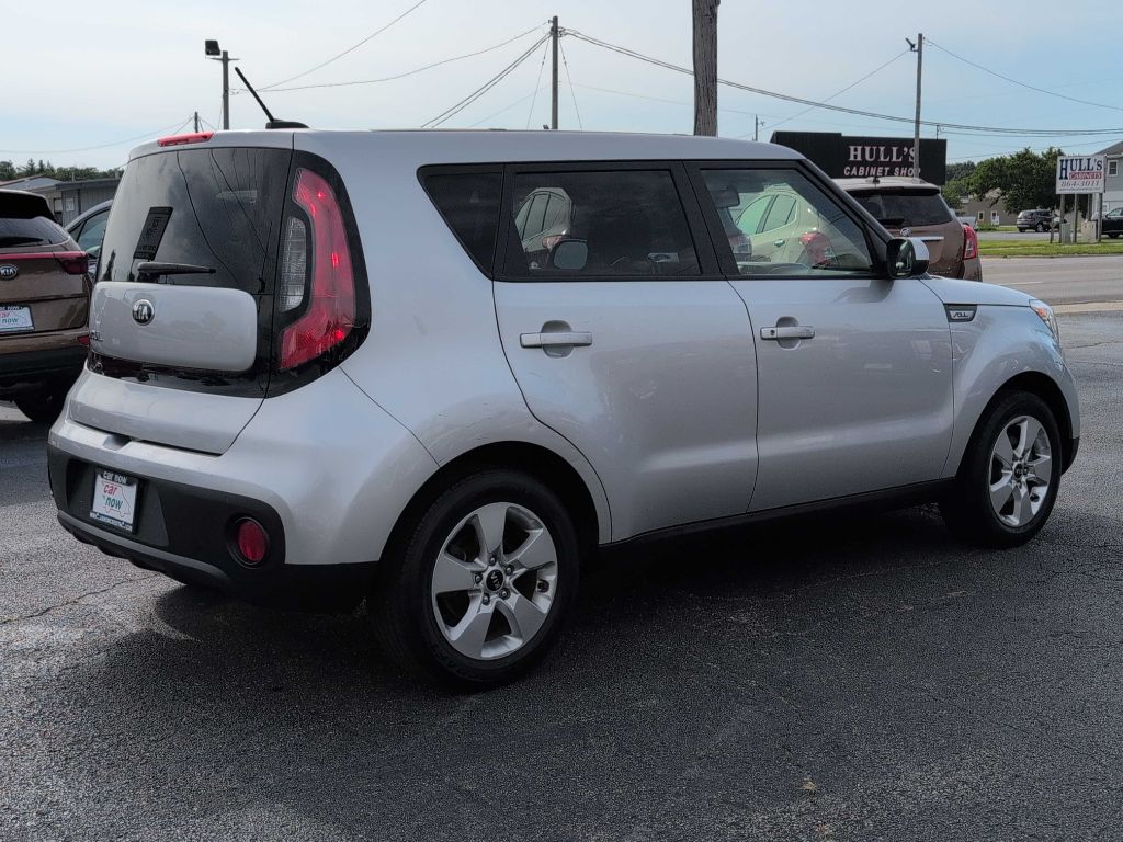 Photo 8 of this KIA SOUL