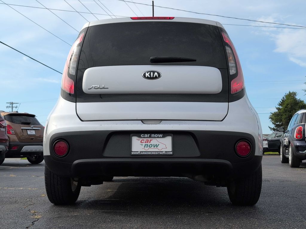Photo 11 of this KIA SOUL