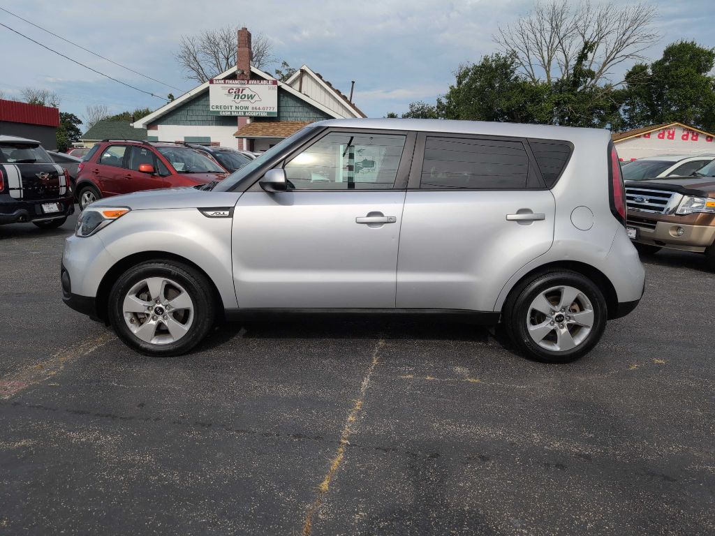 Photo 17 of this KIA SOUL