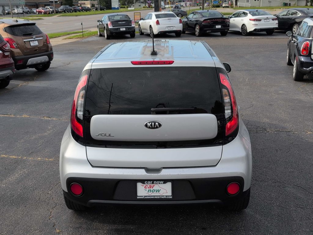 Photo 10 of this KIA SOUL