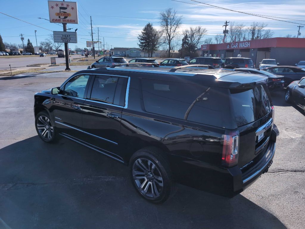 Photo 16 of this GMC YUKON XL