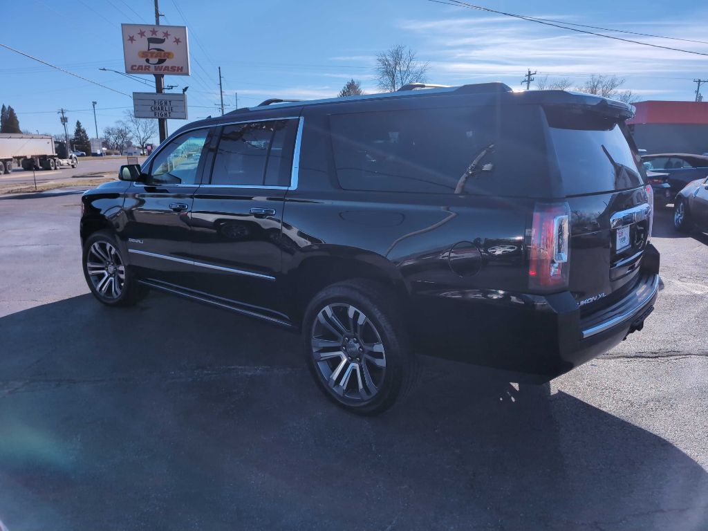 Photo 13 of this GMC YUKON XL