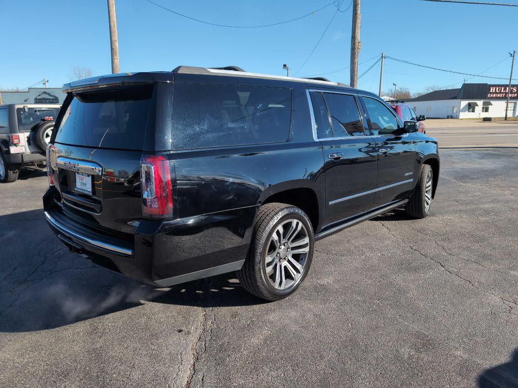 Photo 8 of this GMC YUKON XL