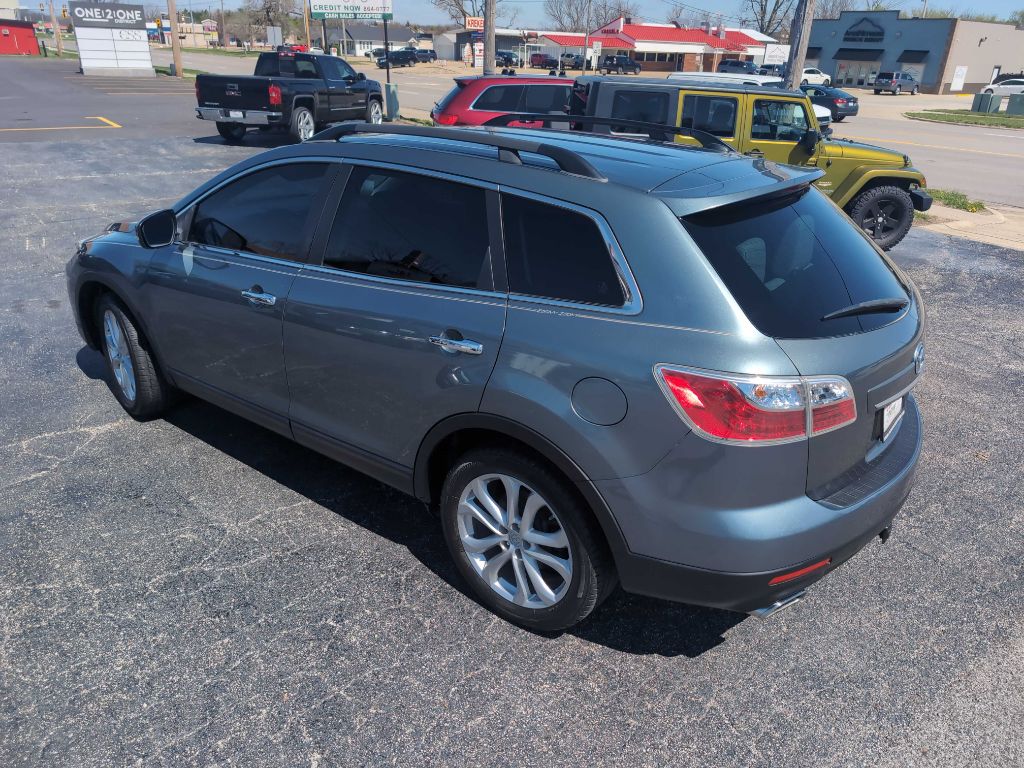Photo 14 of this MAZDA CX-9
