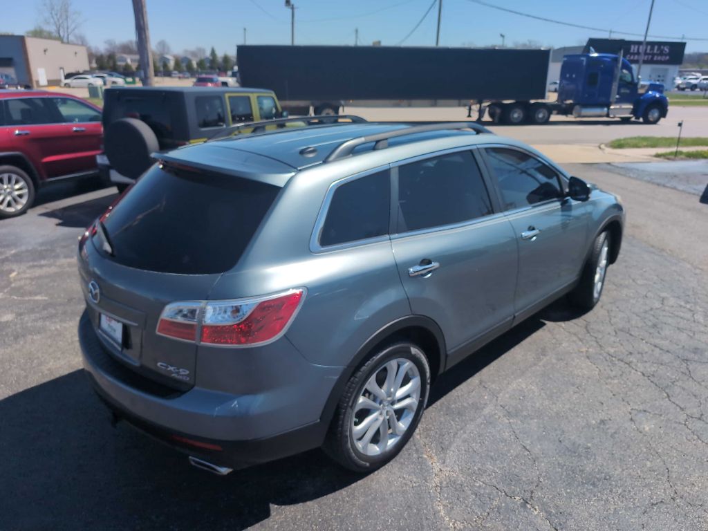 Photo 8 of this MAZDA CX-9
