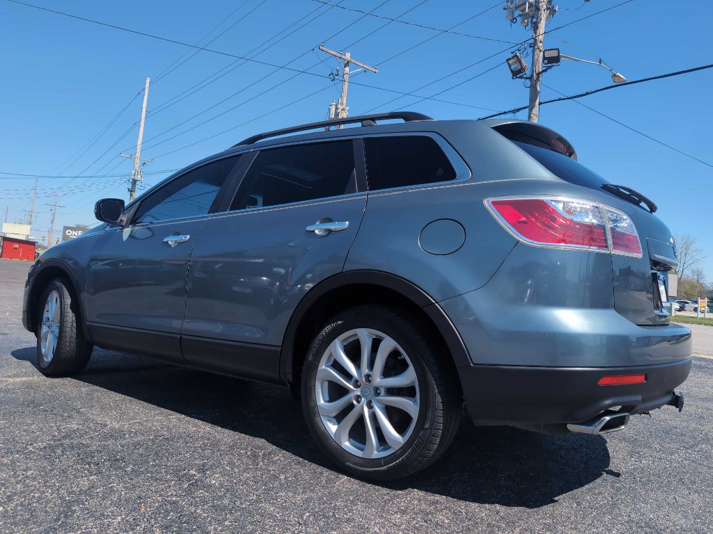 Photo 17 of this MAZDA CX-9