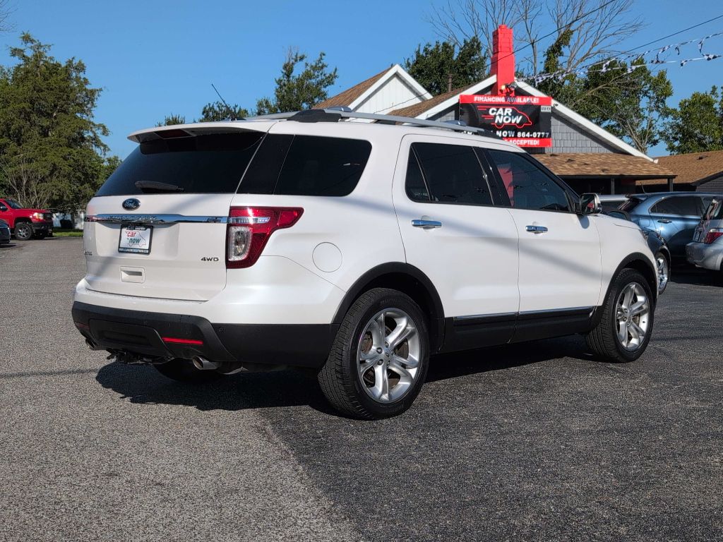 Photo 8 of this FORD EXPLORER