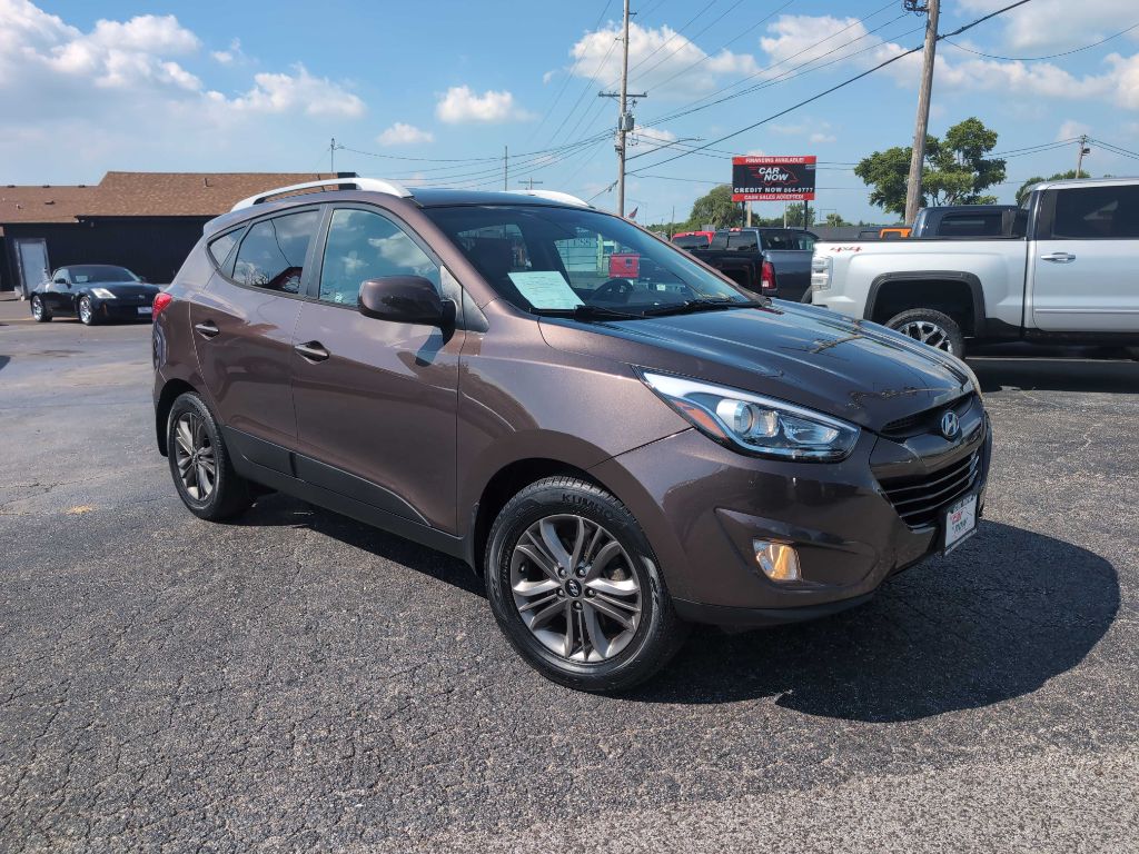 Photo 5 of this HYUNDAI TUCSON