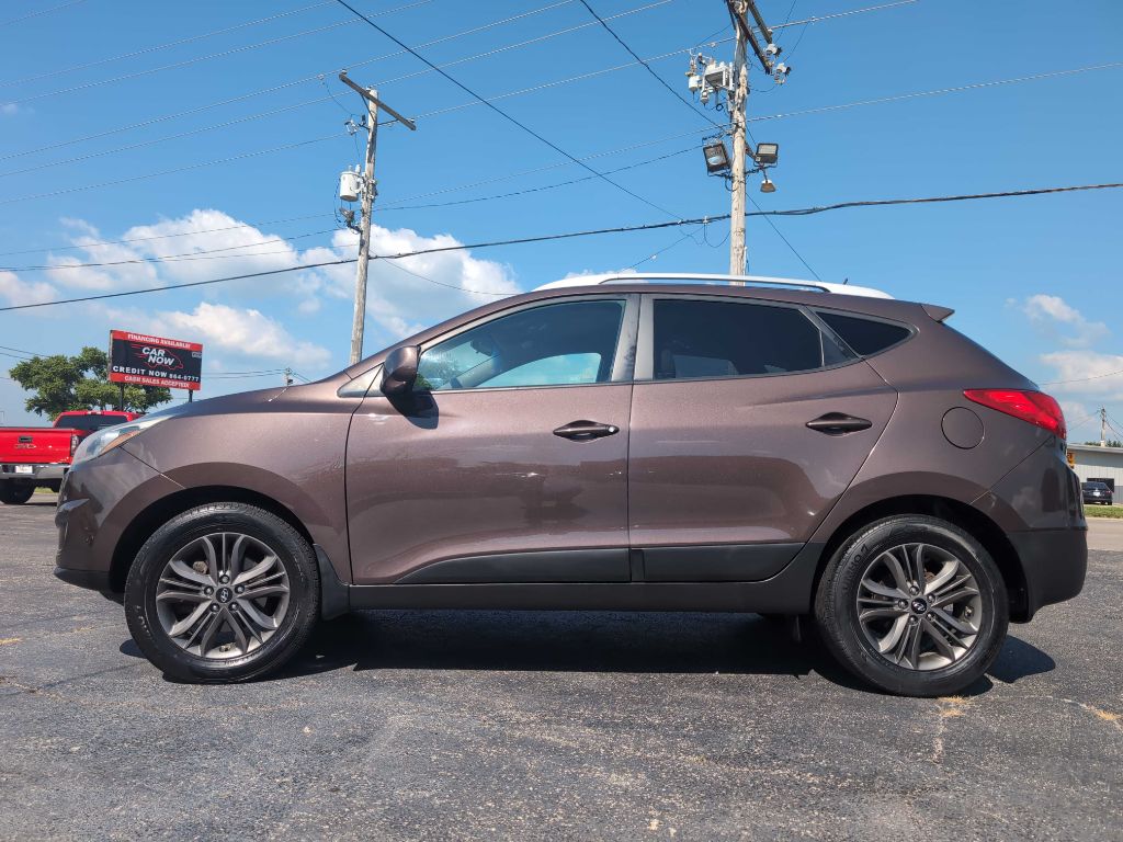 Photo 19 of this HYUNDAI TUCSON