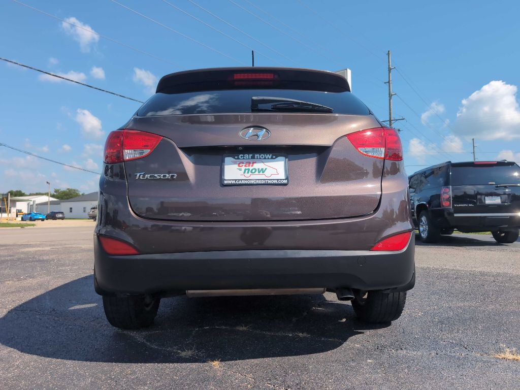 Photo 13 of this HYUNDAI TUCSON