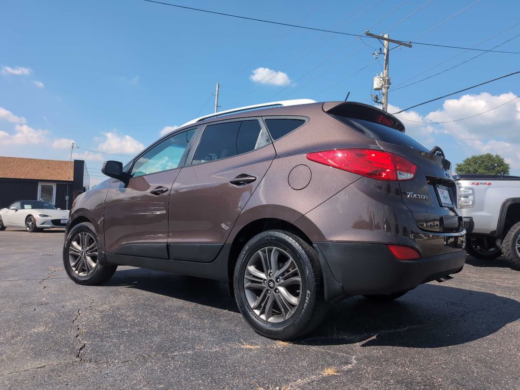 Photo 14 of this HYUNDAI TUCSON