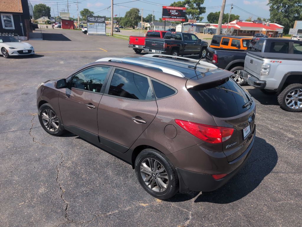 Photo 18 of this HYUNDAI TUCSON