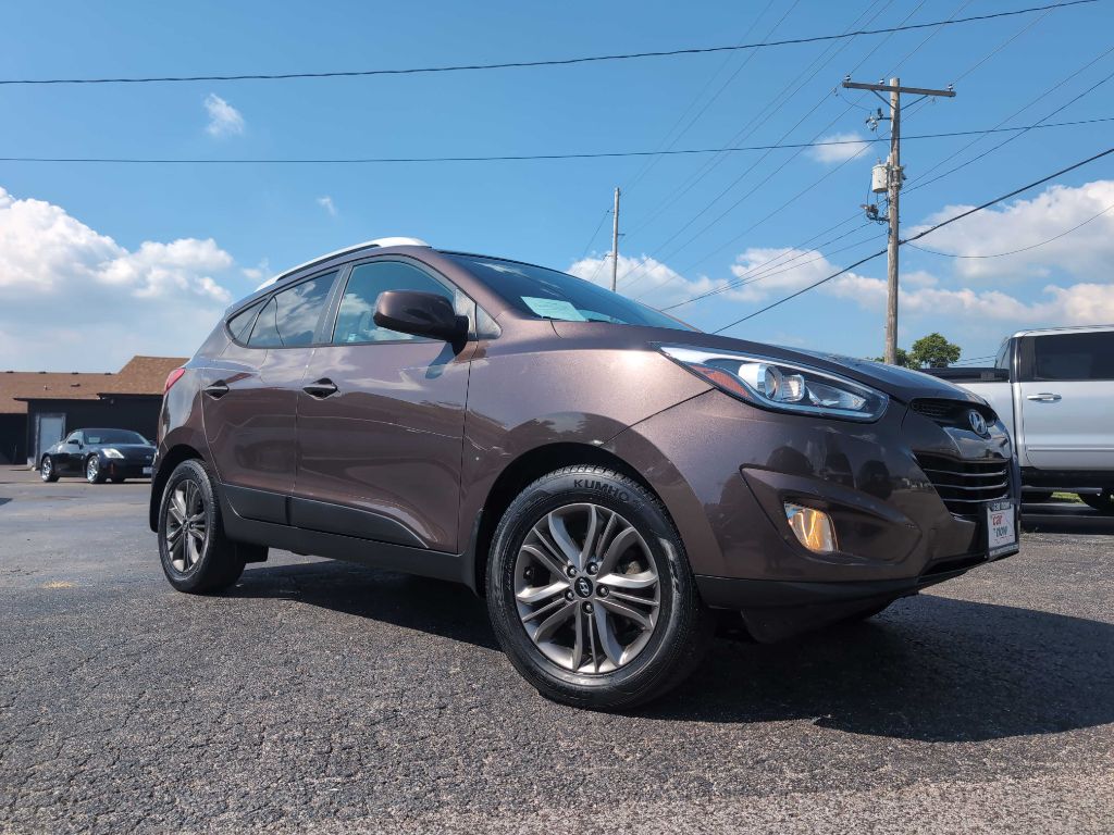 Photo 3 of this HYUNDAI TUCSON