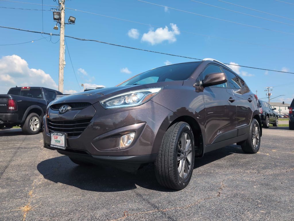 Photo 21 of this HYUNDAI TUCSON