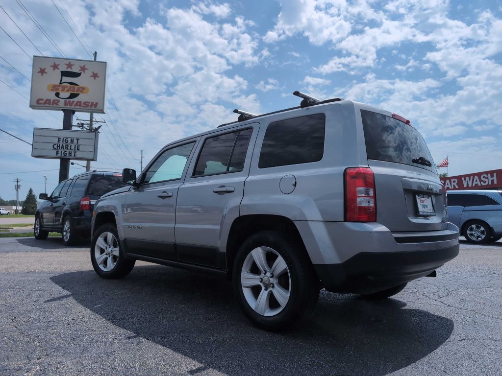 Photo 15 of this JEEP PATRIOT
