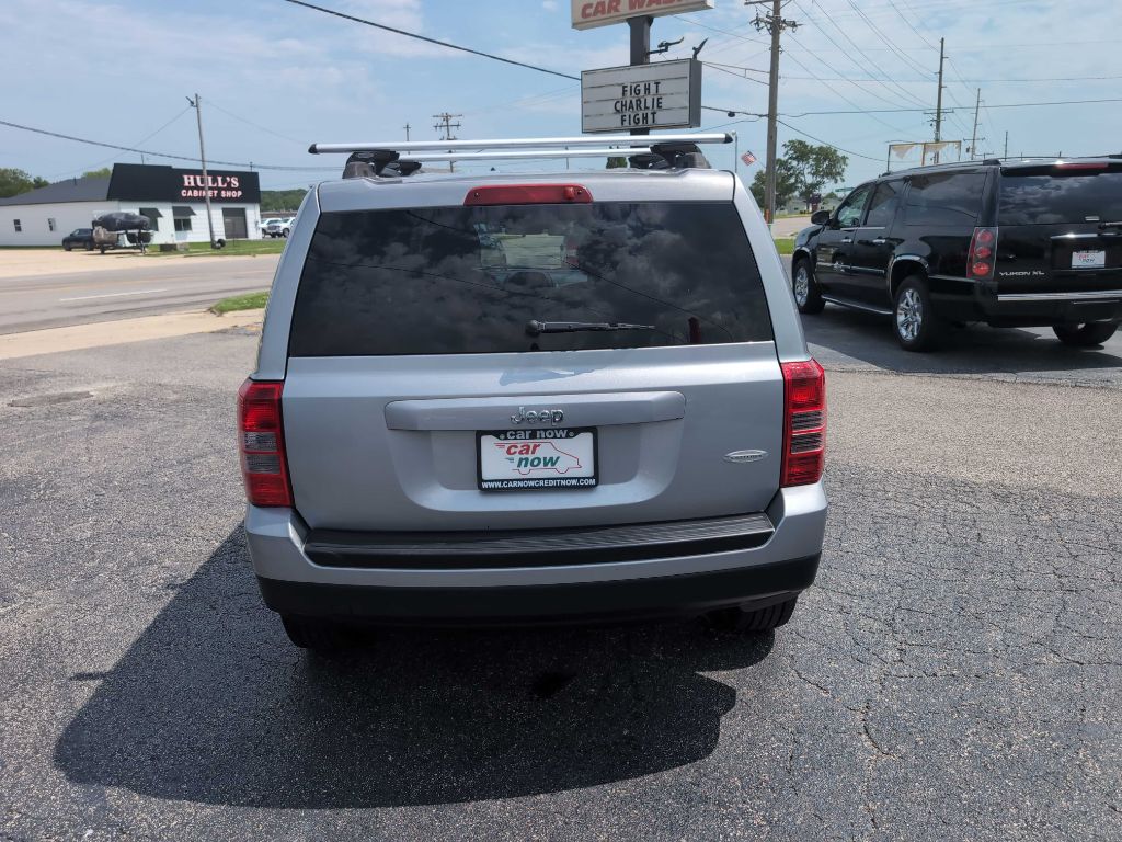Photo 10 of this JEEP PATRIOT