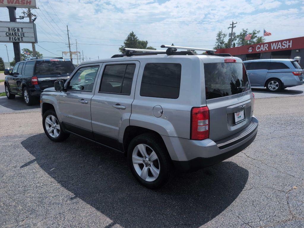 Photo 17 of this JEEP PATRIOT