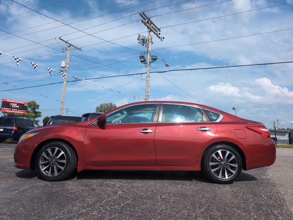 Photo 18 of this NISSAN ALTIMA