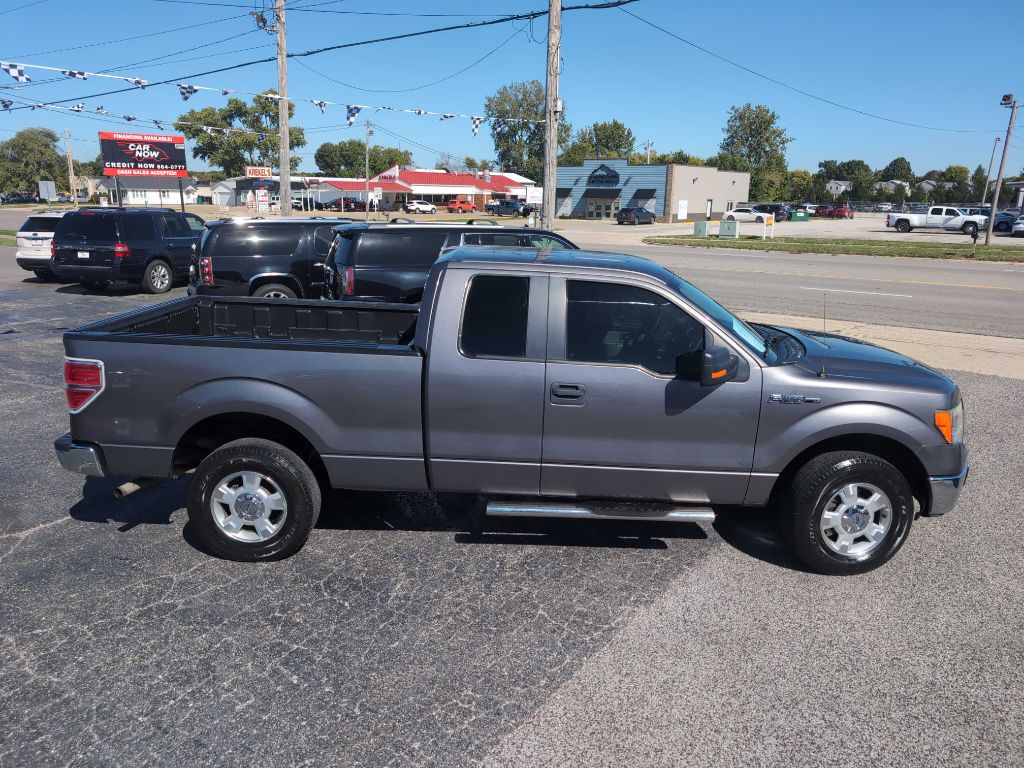 Photo 4 of this FORD F-150