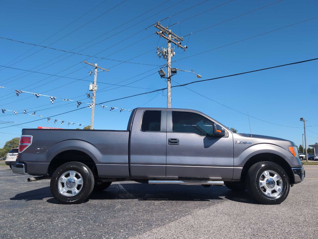 Photo 6 of this FORD F-150