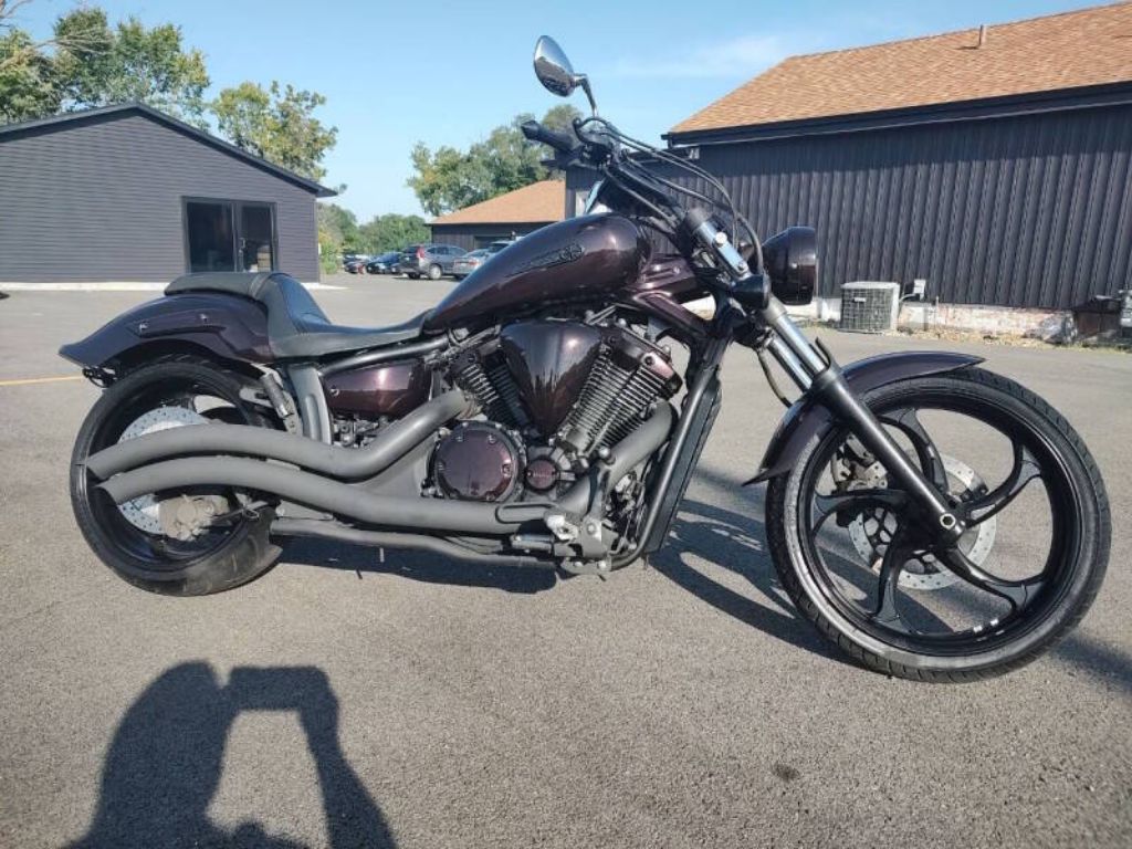 2011 YAMAHA VXS1300CU