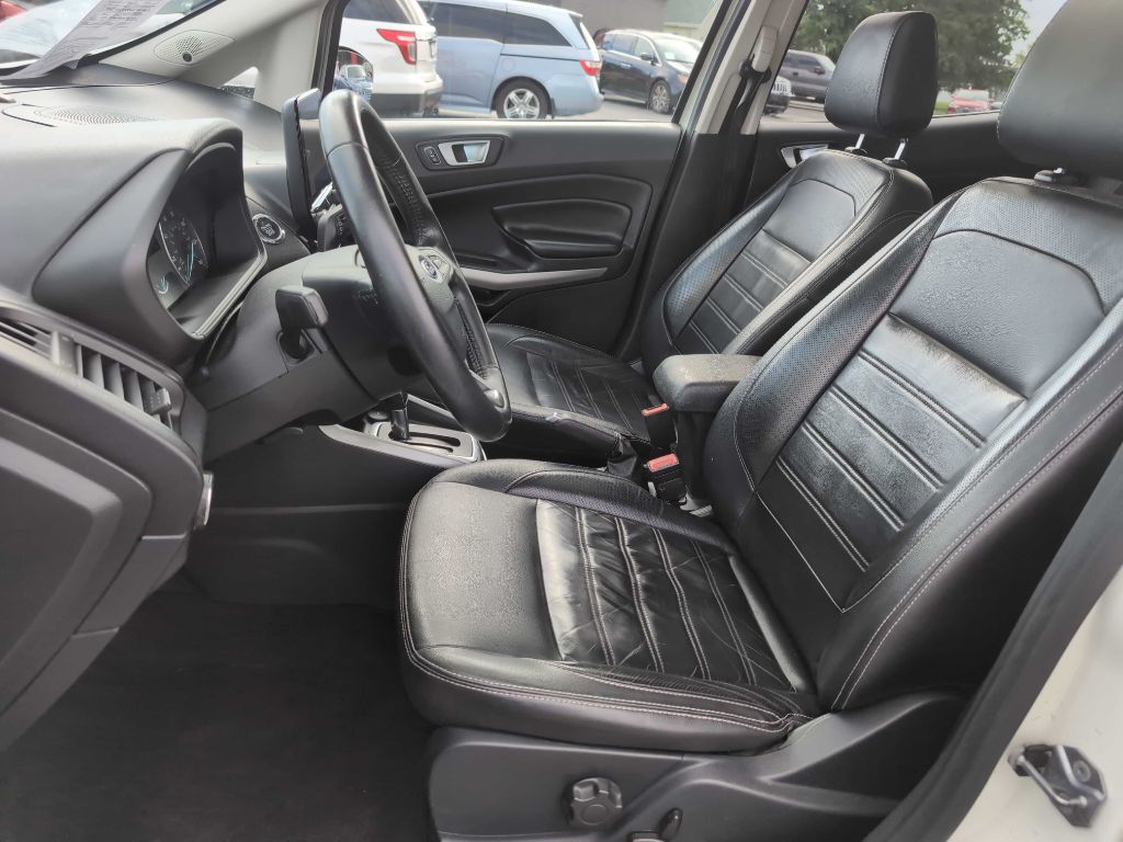 Photo 25 of this FORD ECOSPORT