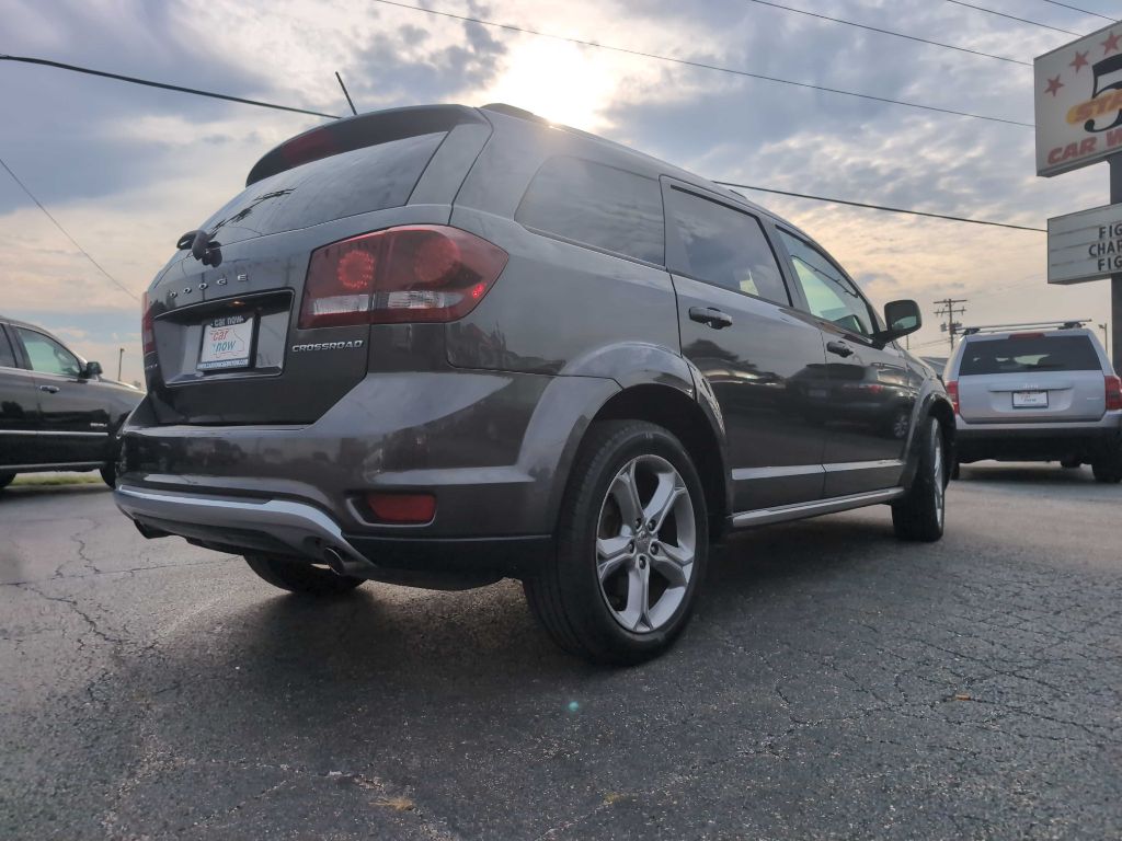 Photo 9 of this DODGE JOURNEY