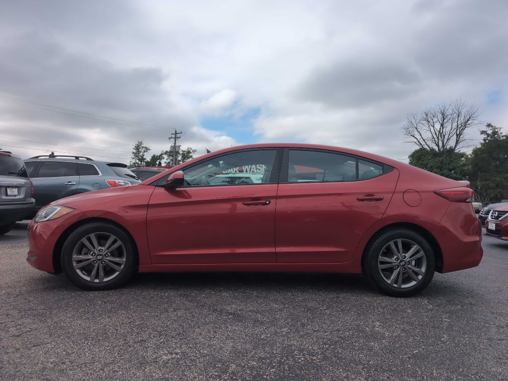 Photo 18 of this HYUNDAI ELANTRA