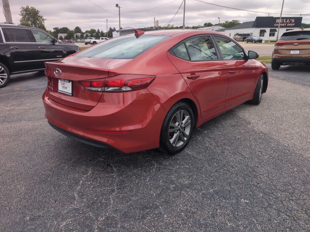 Photo 9 of this HYUNDAI ELANTRA