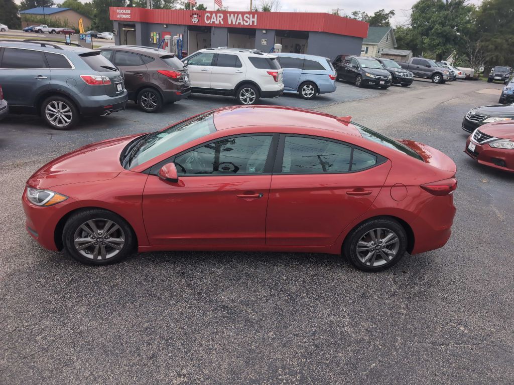 Photo 19 of this HYUNDAI ELANTRA