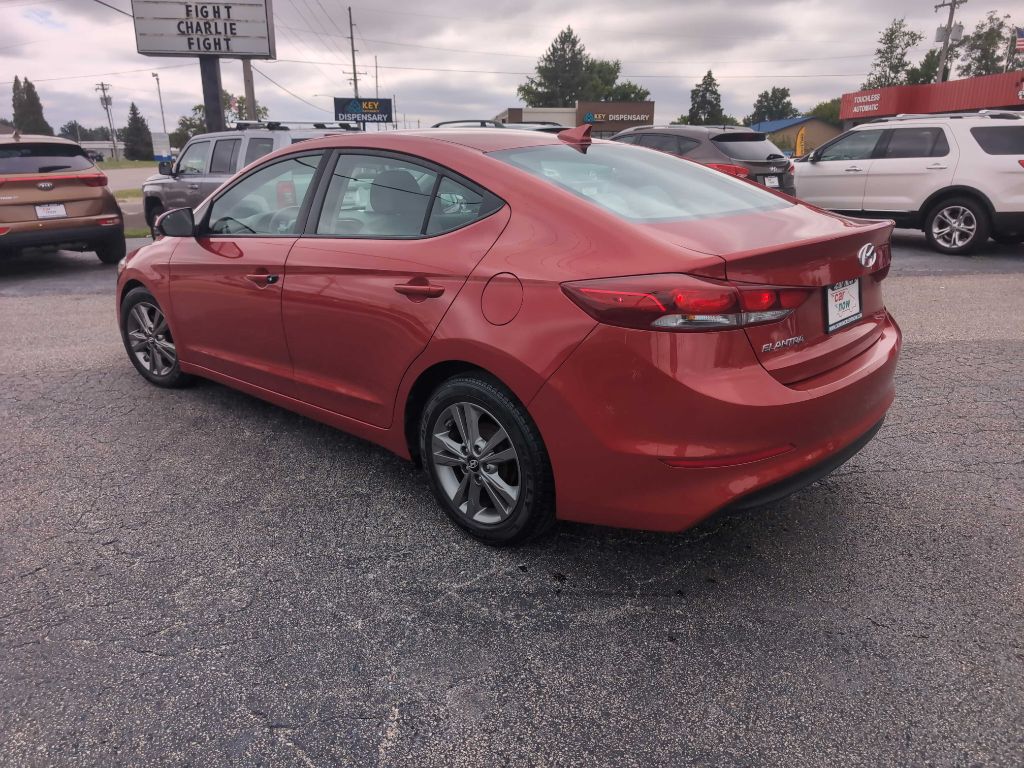 Photo 17 of this HYUNDAI ELANTRA