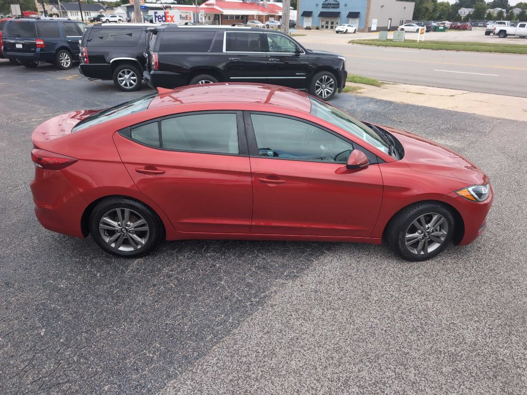 Photo 6 of this HYUNDAI ELANTRA