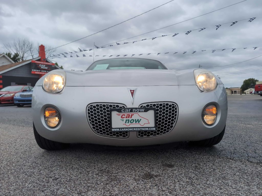 Photo 24 of this PONTIAC SOLSTICE