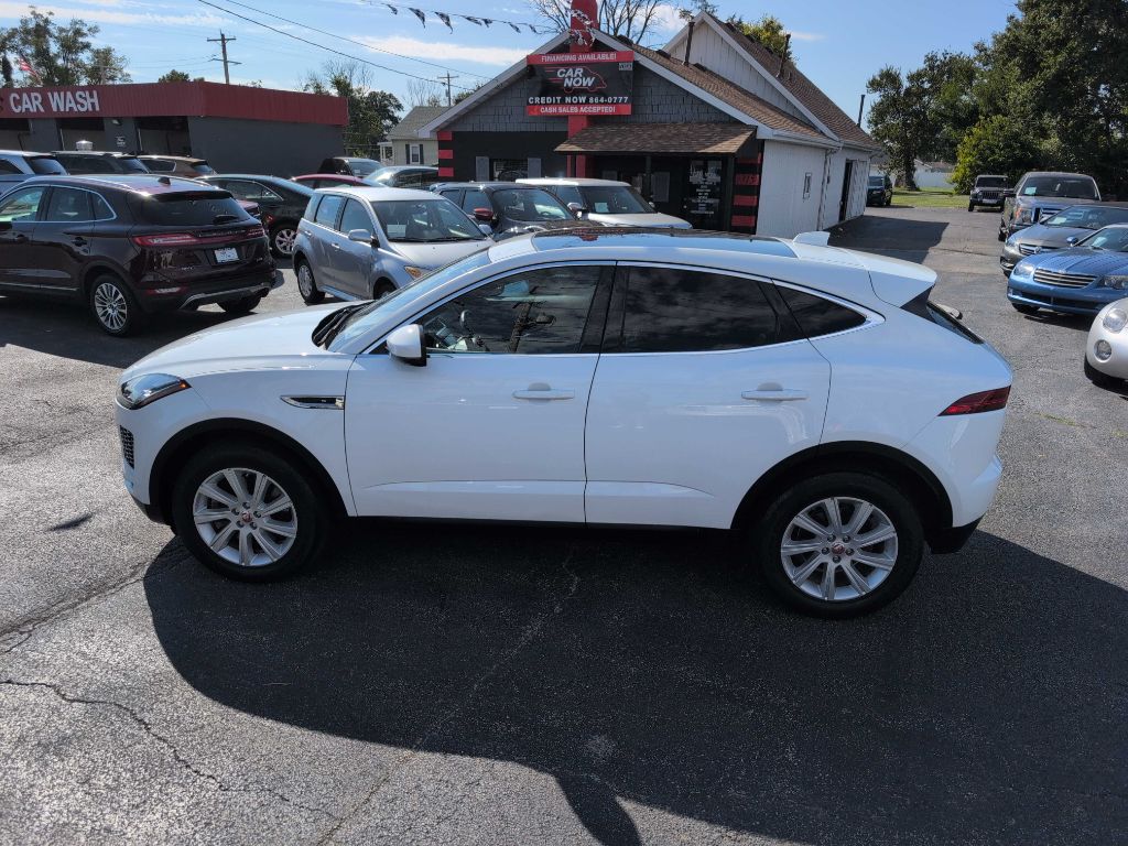Photo 15 of this JAGUAR E-PACE