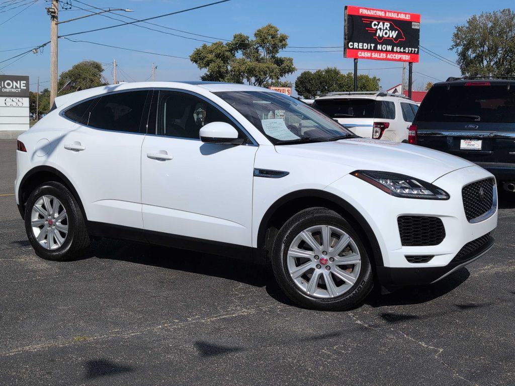 Photo 2 of this JAGUAR E-PACE