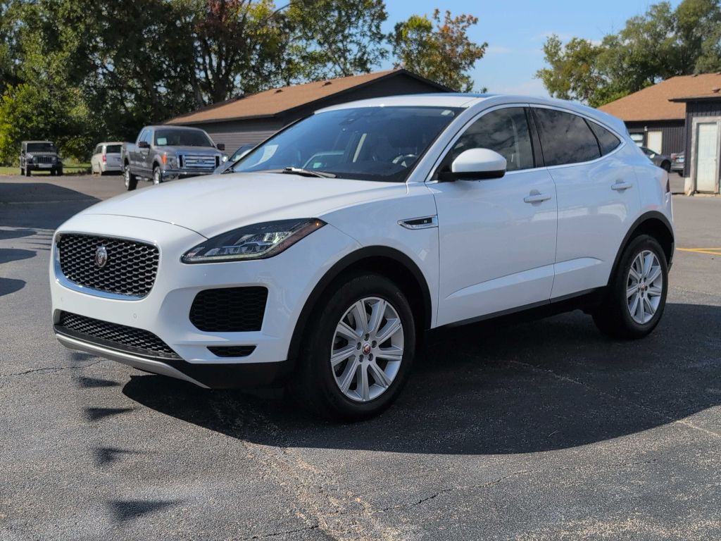 Photo 20 of this JAGUAR E-PACE