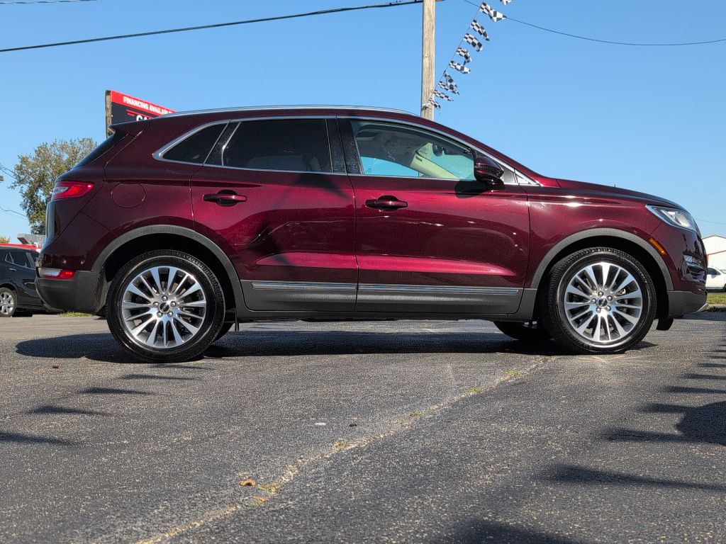 Photo 6 of this LINCOLN MKC