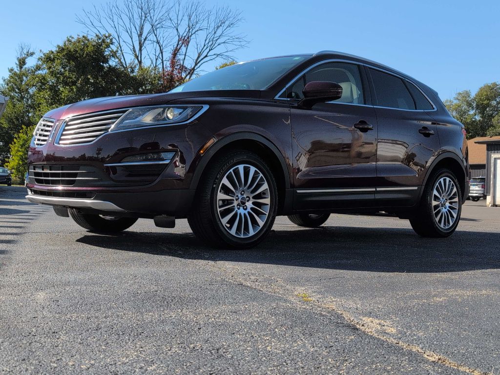 Photo 18 of this LINCOLN MKC