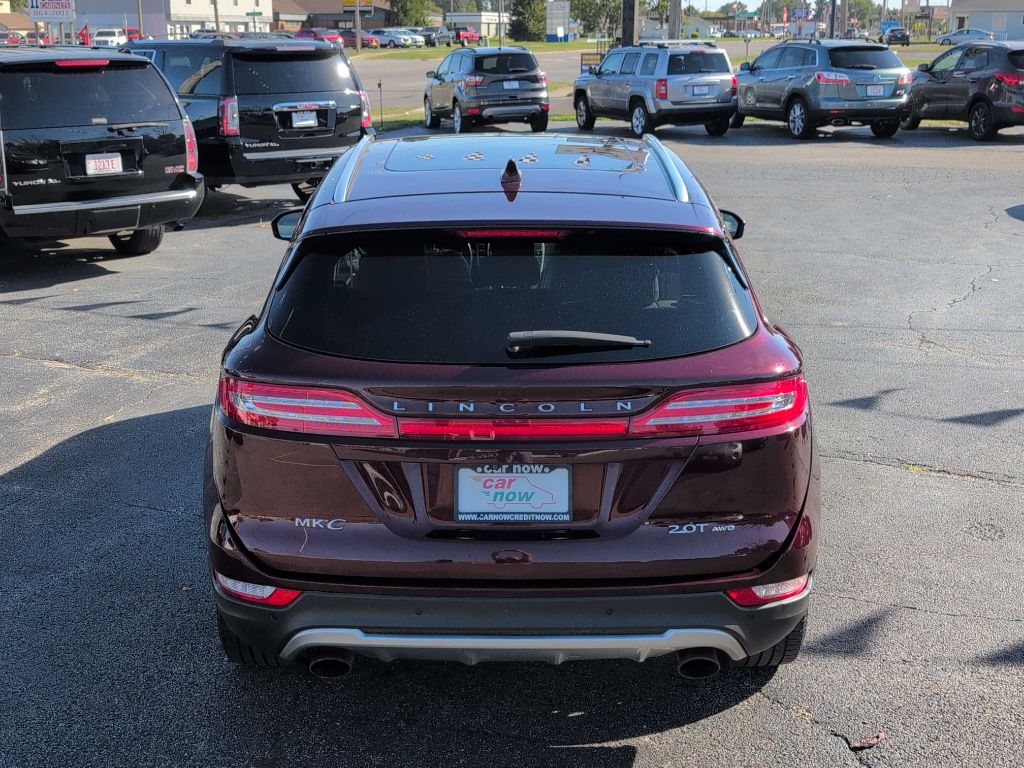 Photo 8 of this LINCOLN MKC