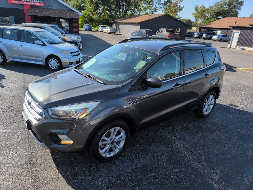 Photo 19 of this FORD ESCAPE